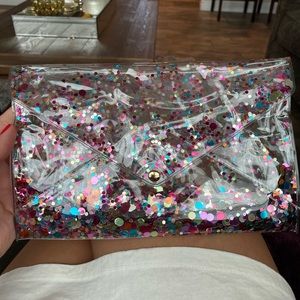 Packed party confetti clutch